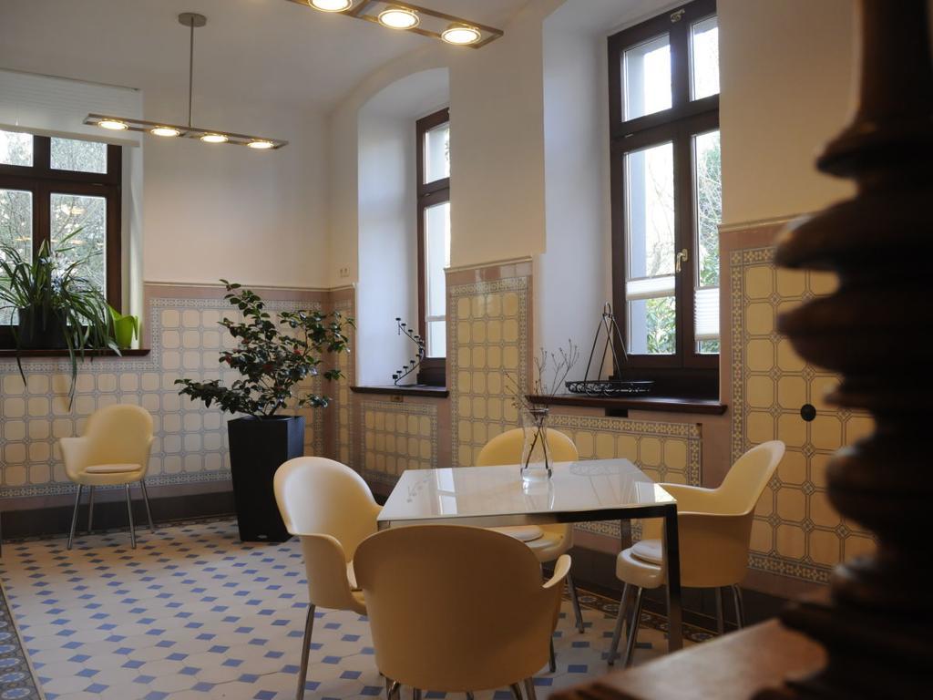 Ferienwohnung Villa am Stadtpark Görlitz Zimmer foto